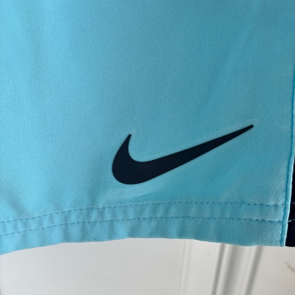 NWT $58 NIKE L SPLIT VOLLEY 8.5" SWIM SHORTS TRUNKS Lt Blue Fury NESS9446 430 - Picture 6 of 16